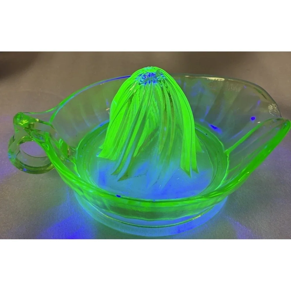 Vintage Uranium Glass Green Citrus Juicer Reamer Depression Glass UV Glow